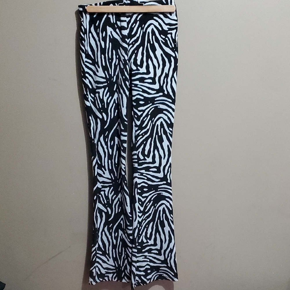 Black and White Zebra Print Pants Size Small